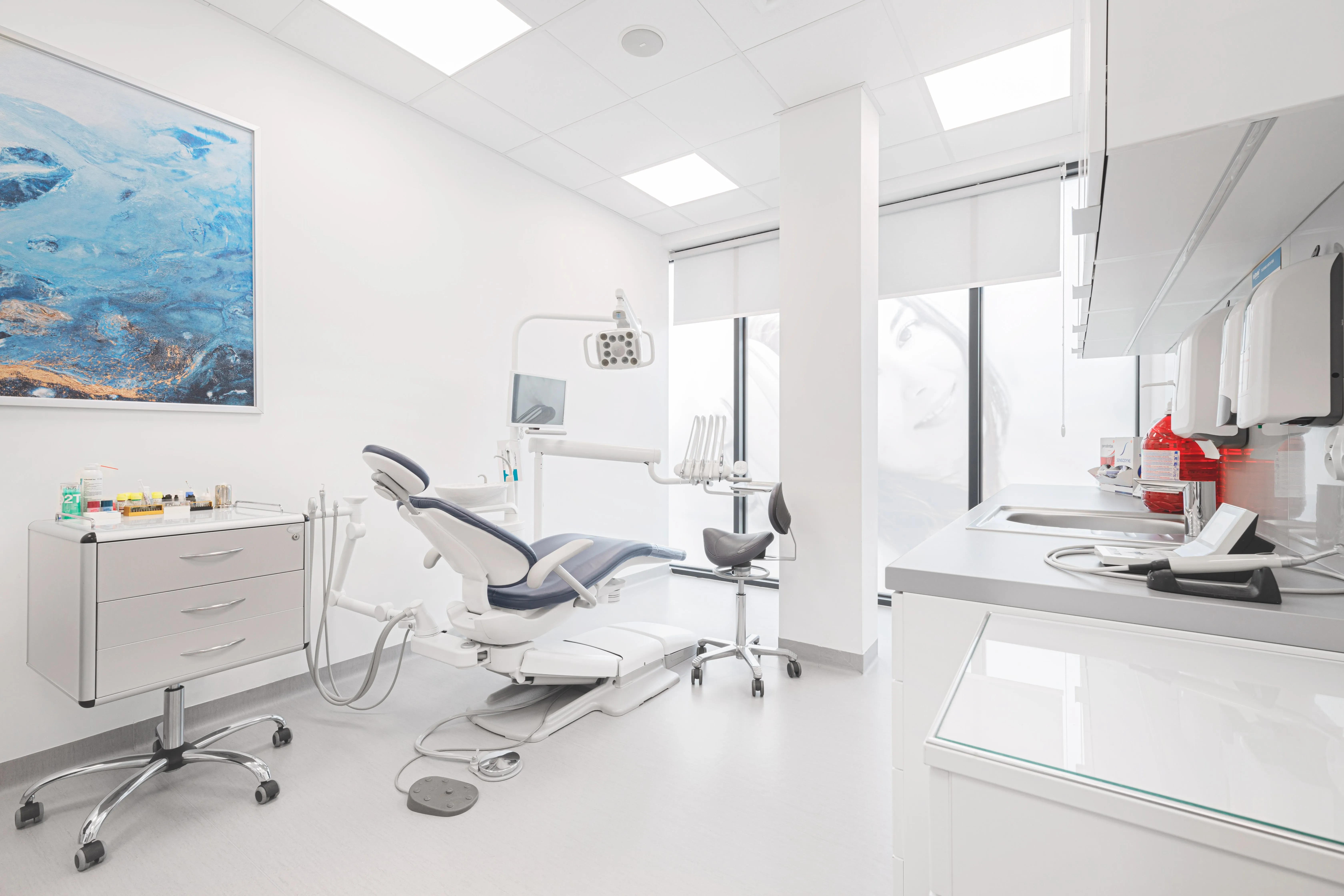 Gabinet stomatologiczny - widok ogólny stanowiska